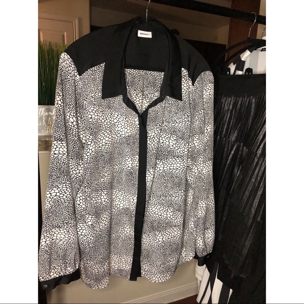 DKNYC Black & White Polyester Blouse; Sz 2x